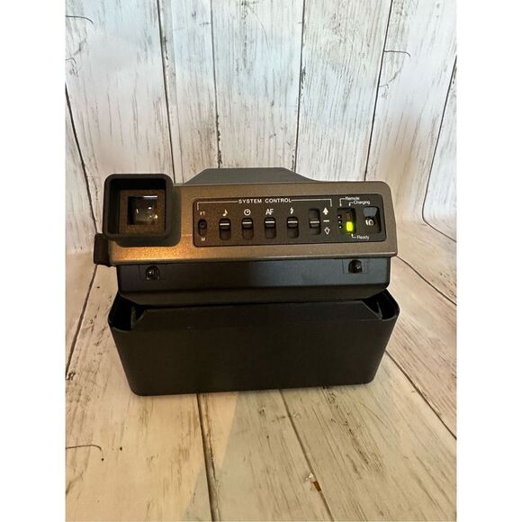 Polaroid Camera With Storage Case Spectra System User Manual - Picture 4 of 10